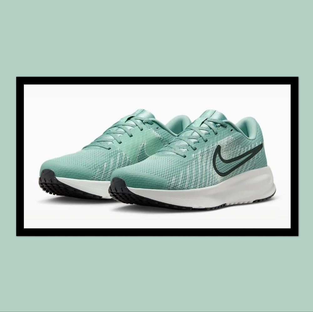 NIKE RUN DEFY ROAD RUNNING SNEAKERS